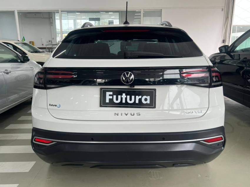 volkswagen nivus 1.0 200 tsi total flex comfortline automatico gasolina 4p 202112