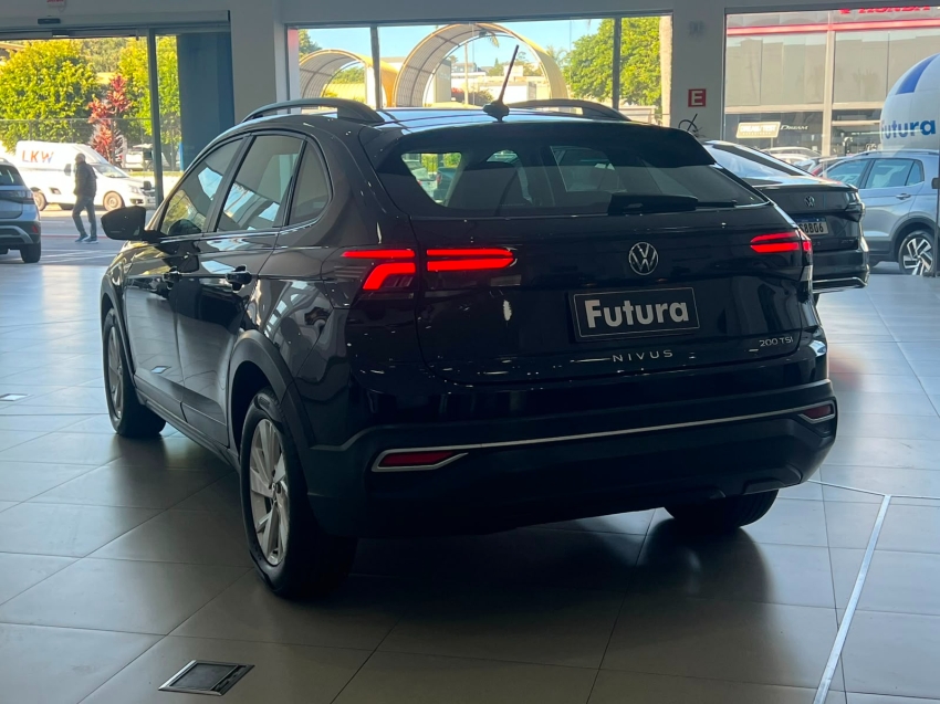 volkswagen nivus 1.0 200 tsi total flex comfortline automatico gasolina 4p 202411