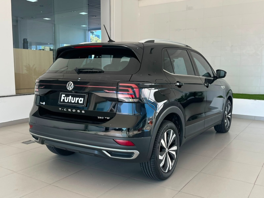 volkswagen t-cross 1.4 250 tsi total flex highline automatico gasolina 4p 202113