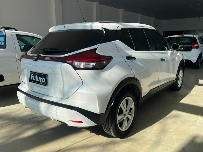 nissan kicks 1.6 16v flexstart advance xtronic gasolina 4p automatico 202413