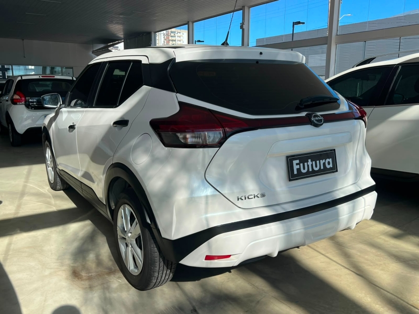 nissan kicks 1.6 16v flexstart advance xtronic gasolina 4p automatico 202411