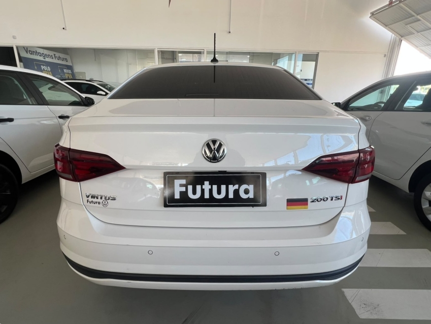 volkswagen virtus 1.0 200 tsi comfortline automatico gasolina 4p 202212