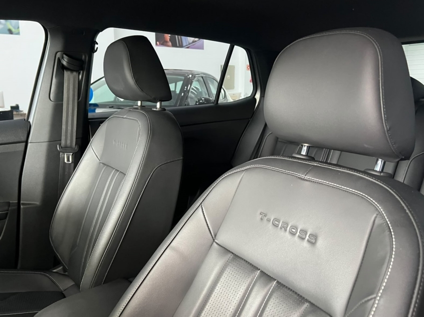 volkswagen t-cross 1.4 250 tsi total flex highline automatico 4p 20259