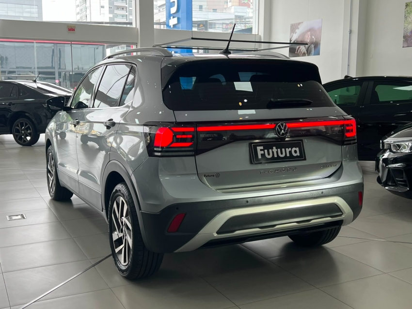 volkswagen t-cross 1.4 250 tsi total flex highline automatico 4p 202511