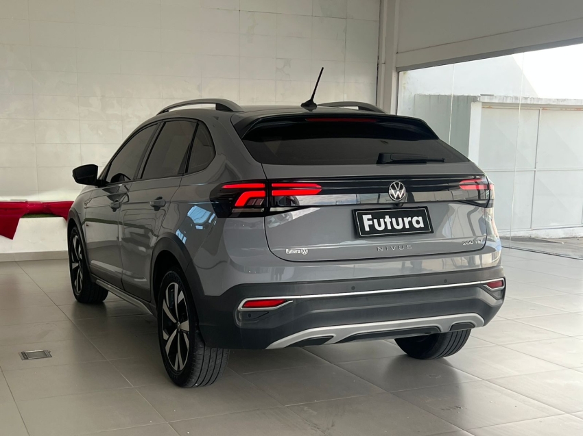 volkswagen nivus 1.0 200 tsi total flex highline automatico 4p 202111
