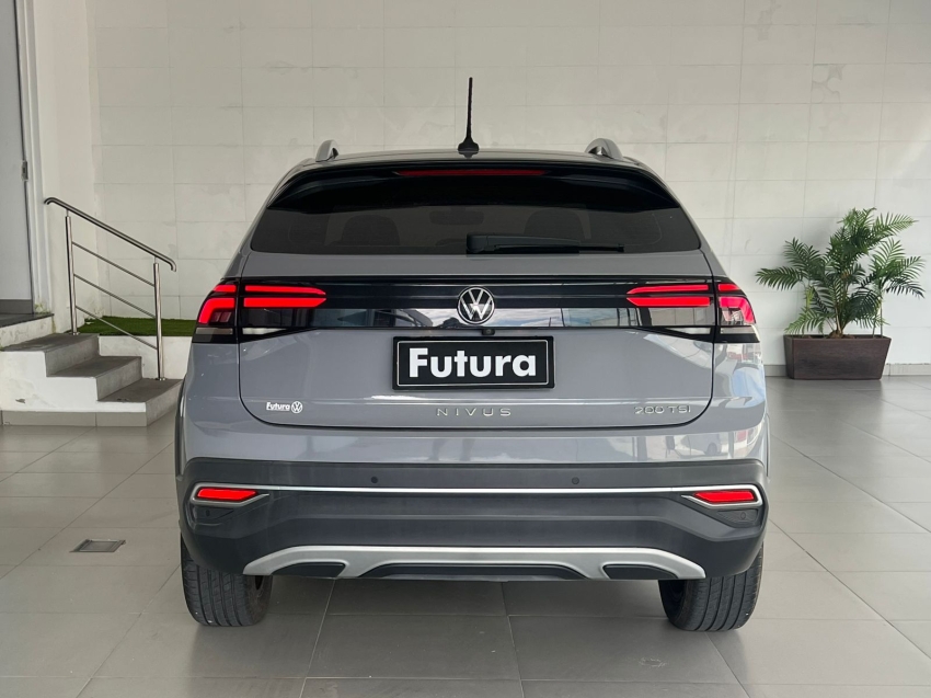 volkswagen nivus 1.0 200 tsi total flex highline automatico 4p 202112