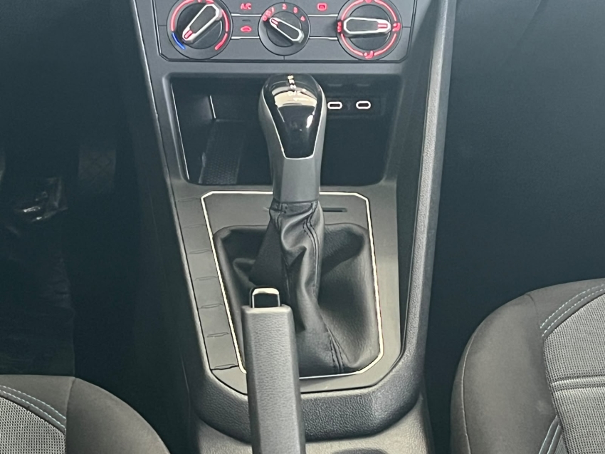 volkswagen nivus 1.0 200 tsi total flex comfortline automatico gasolina 4p 20248