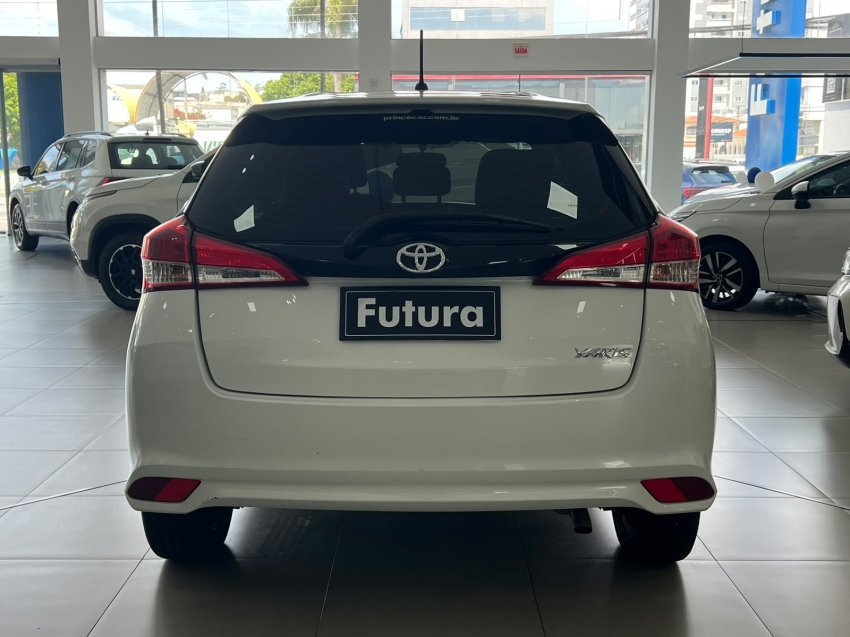 toyota yaris 1.5 16v flex xl multidrive gasolina 4p automatico 202512