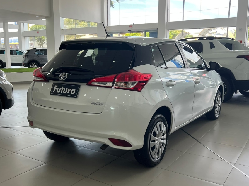 toyota yaris 1.5 16v flex xl multidrive gasolina 4p automatico 202513