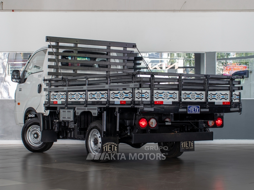 kia bongo 2.5 td diesel std cs 4x4 manual 2p 202611 kia bongo 2.5 td diesel std cs 4x4 manual 2p 202611