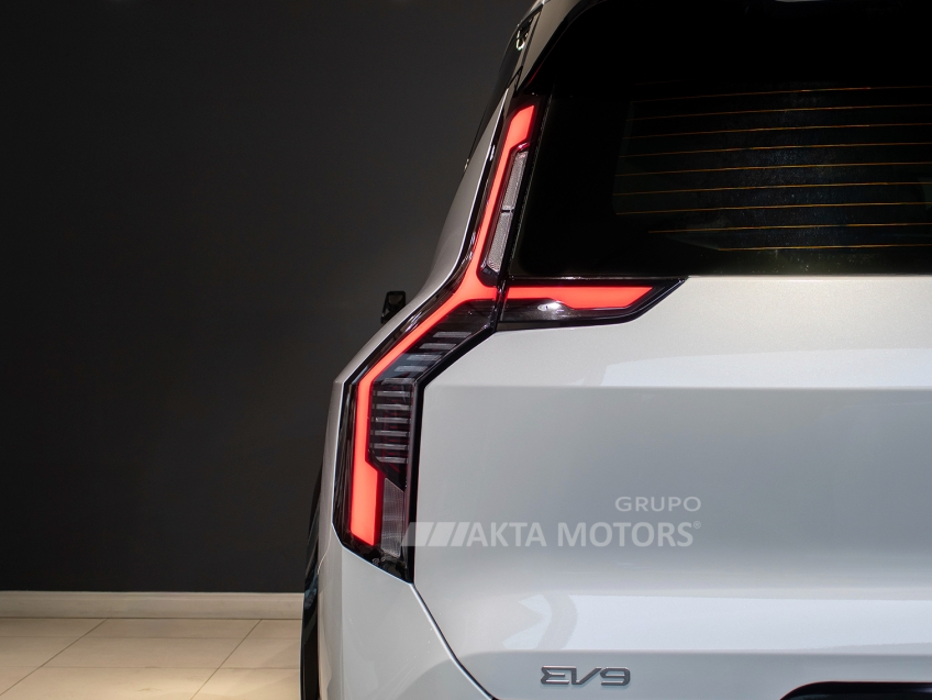 kia ev9 99,80 kw eletrico glt awd 9.9 4p automatico 202617