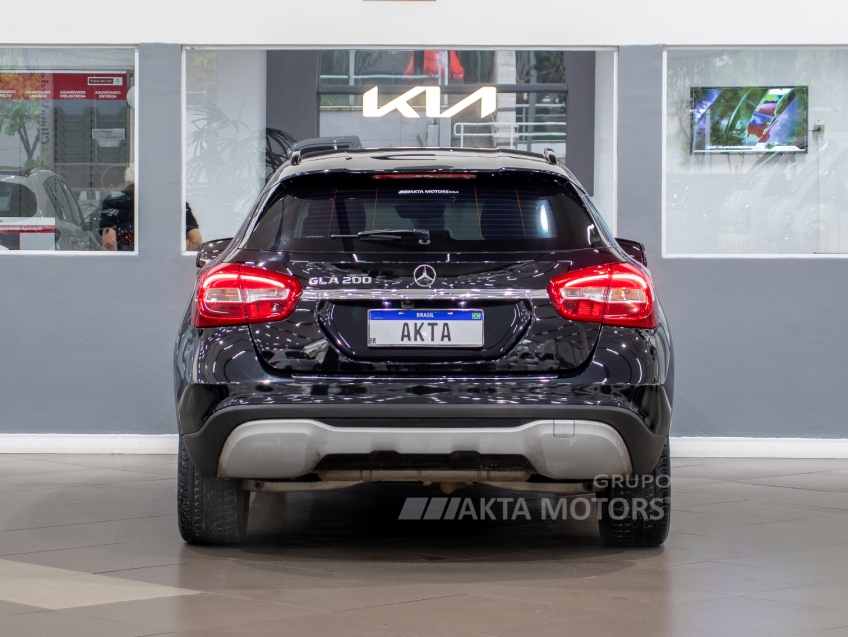 mercedes-benz gla 200 1.6 cgi flex style 7g-dct 4p automatico 201815 mercedes-benz gla 200 1.6 cgi flex style 7g-dct 4p automatico 201815