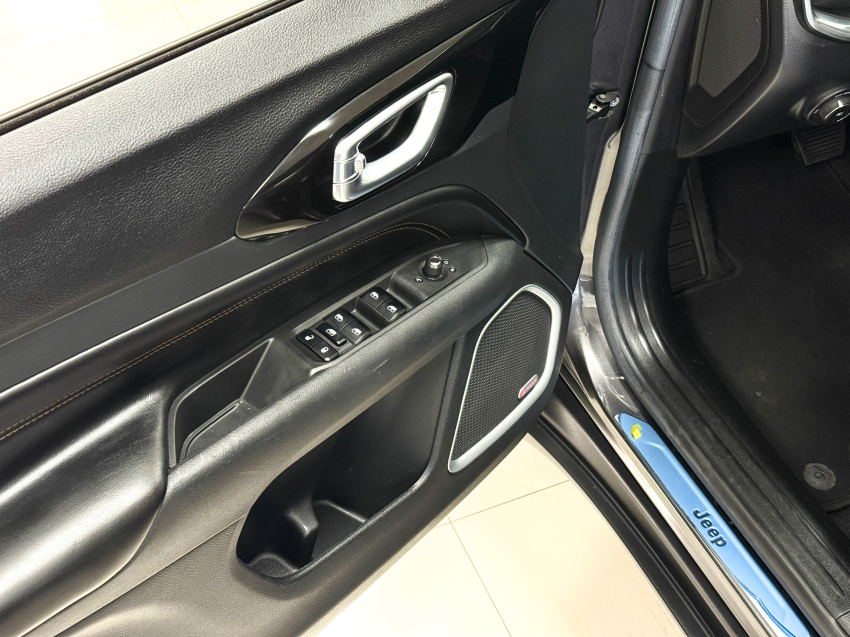 jeep compass 1.3 t270 turbo flex limited at6.