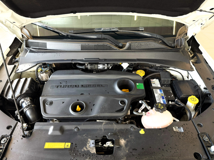 jeep commander 2.0 td380 turbo diesel overland at9 5p automatico 2022