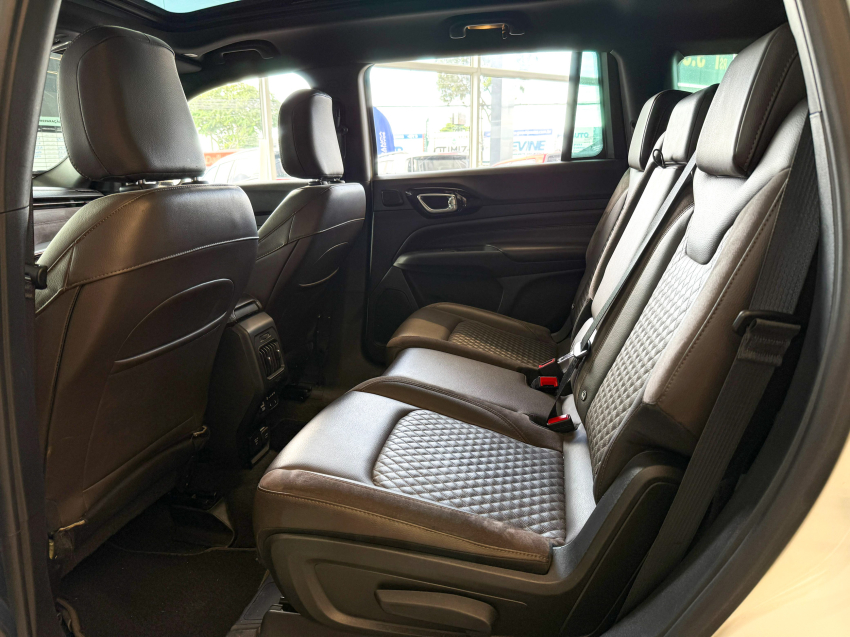 jeep commander 2.0 td380 turbo diesel overland at9 5p automatico 2022