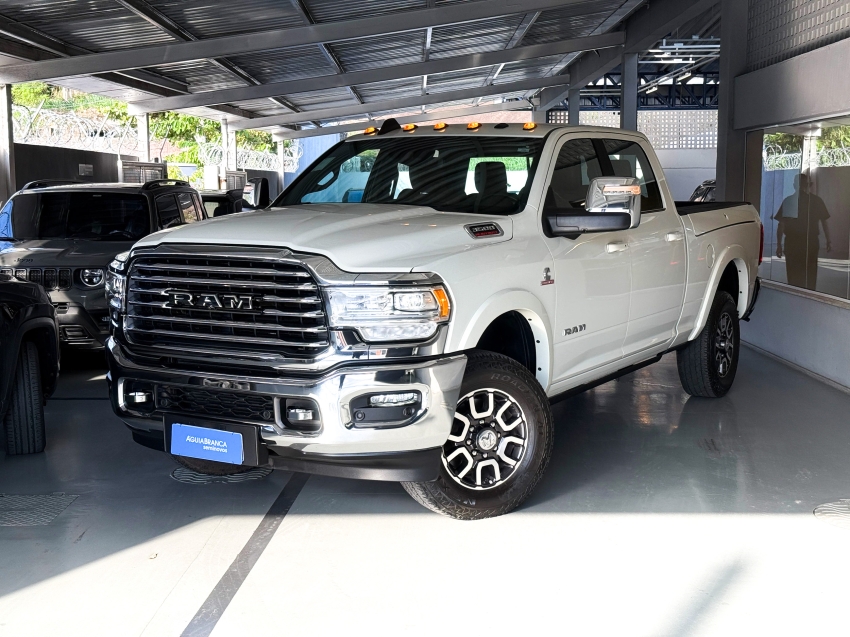 Carro Ram 3500