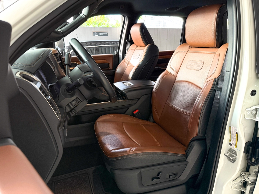 Carro Ram 3500