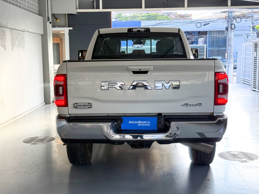 Carro Ram 3500