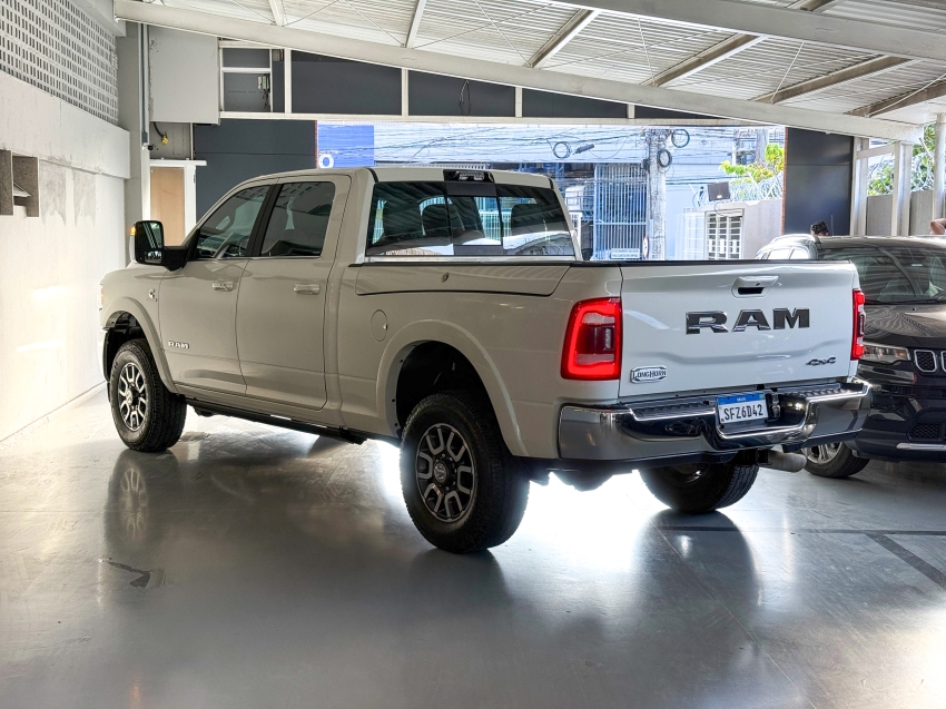 Carro Ram 3500