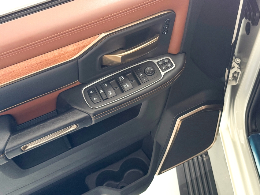 Carro Ram 3500