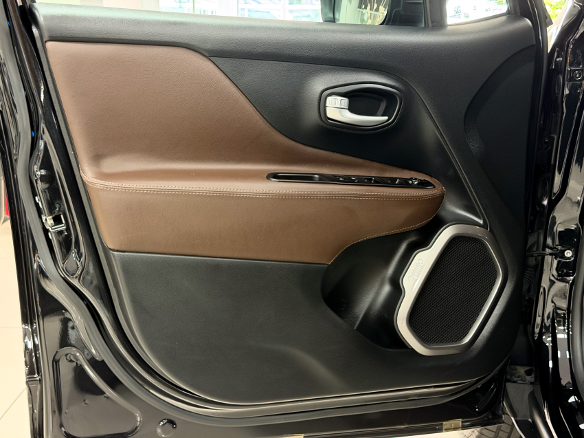 JEEP RENEGADE 1.3 T270 TURBO FLEX AT6 22