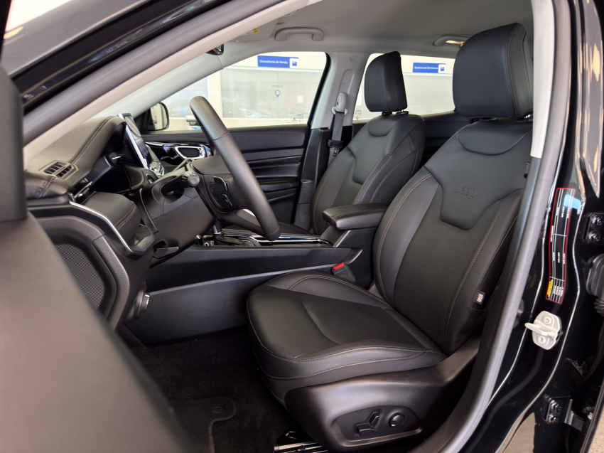 JEEP COMPASS 1.3 T270 TURBO FLEX LIMITED AT6 25