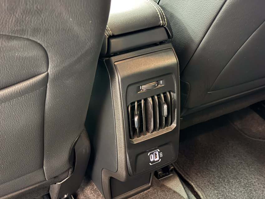 JEEP COMPASS 1.3 T270 TURBO FLEX LONGITUDE AT6 28