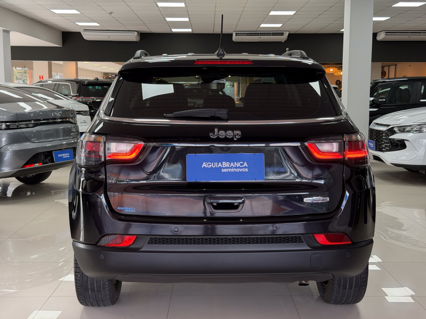 JEEP COMPASS 1.3 T270 TURBO FLEX LONGITUDE AT6 8