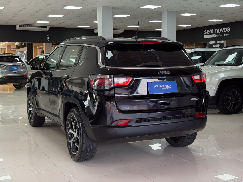 JEEP COMPASS 1.3 T270 TURBO FLEX LONGITUDE AT6 7