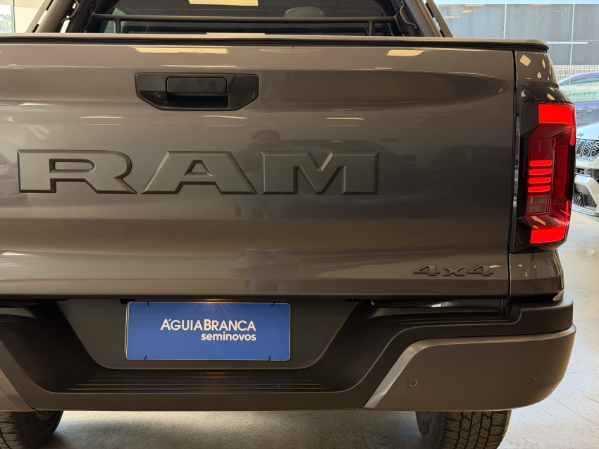 Ram DAKOTA 2.2 TURBO DIESEL WARLOCK 4X4 AUTOMÁTICO 9
