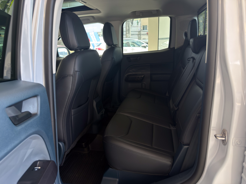 Ford MAVERICK 2.5 HYBRID LARIAT e-CVT 27