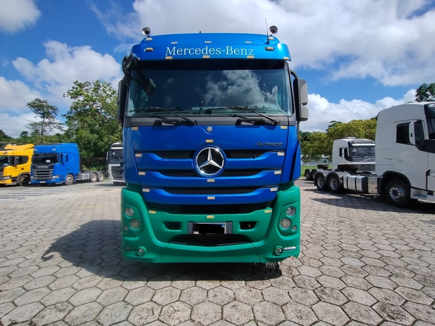 mercedes benz actros 2651 s 6x4.