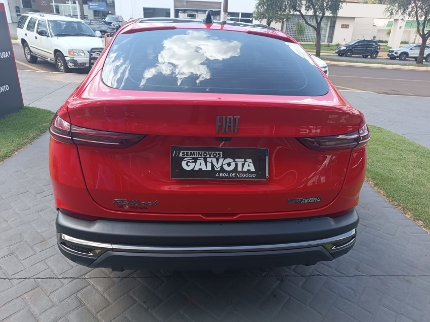 fiat fastback 1.3 turbo 270 flex limited edition at6 2023 fiat fastback 1.3 turbo 270 flex limited edition at6 2023