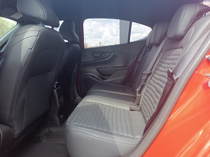 fiat fastback 1.3 turbo 270 flex limited edition at6 2023 fiat fastback 1.3 turbo 270 flex limited edition at6 2023
