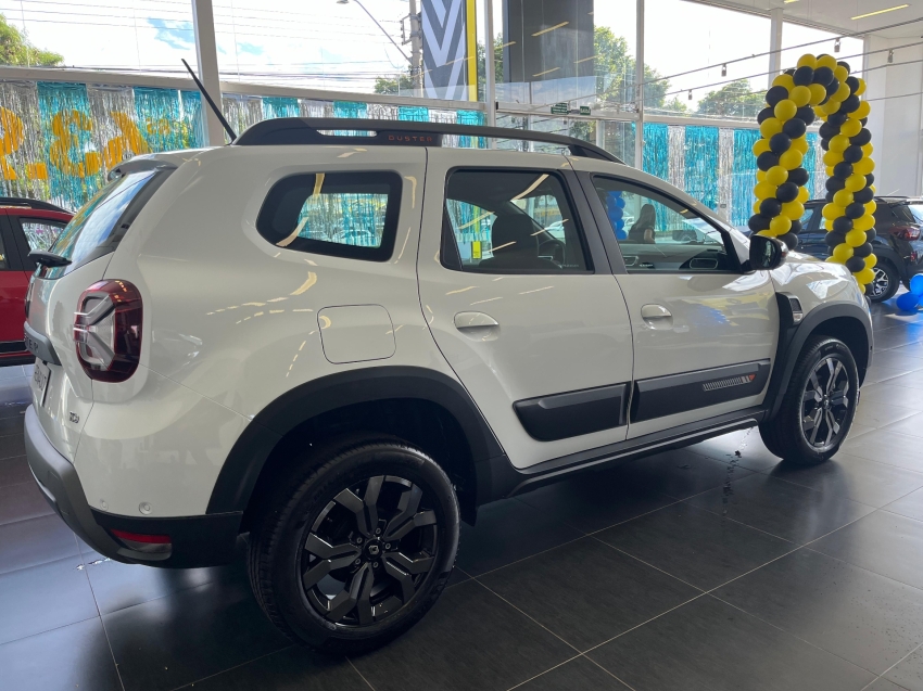 duster iconic plus 1.3 turbo - pack outsider