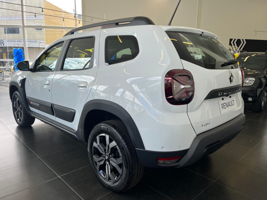 duster iconic plus 1.3 turbo - pack outsider.
