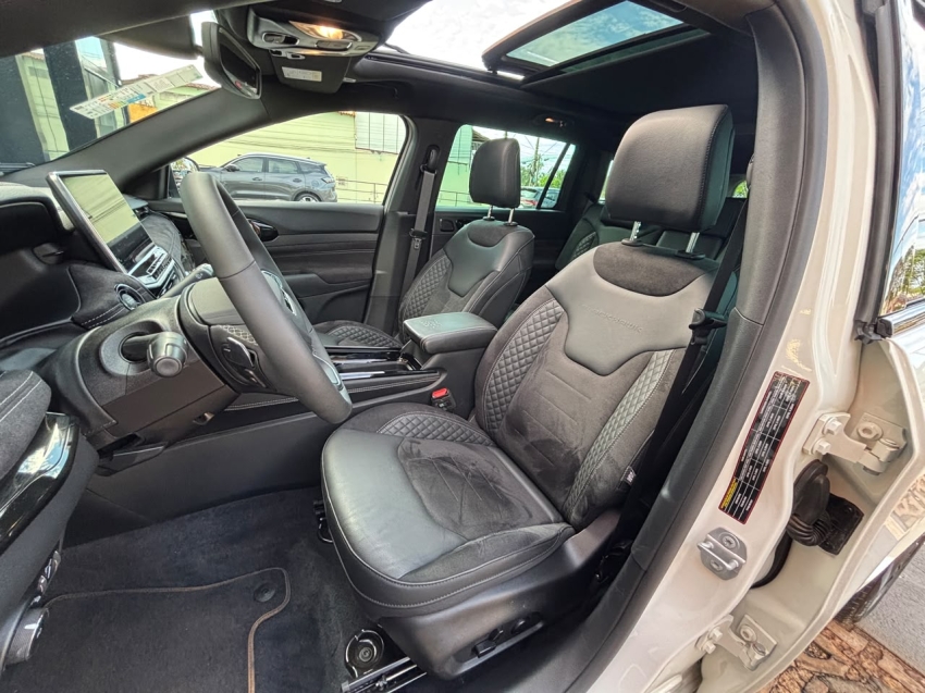 jeep commander 2.0 hurricane 4 turbo gasolina blackhawk at9 2.2 4p automatico 202614