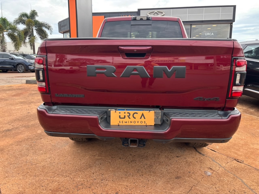 ram 3500 6.7 i6 turbo diesel laramie night edition cd 4x4 automatico 3.5 4p 20224