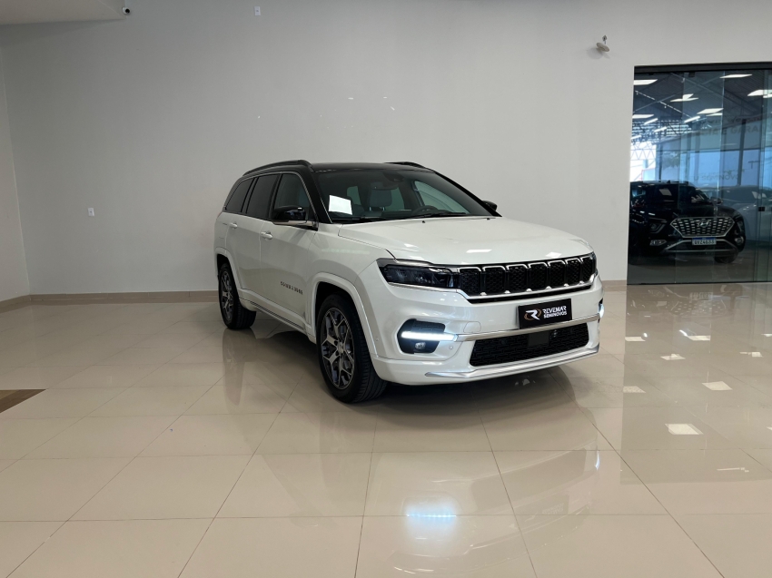 jeep commander 1.3 t270 turbo flex overland at6 4p automatico 2023 jeep commander 1.3 t270 turbo flex overland at6 4p automatico 2023
