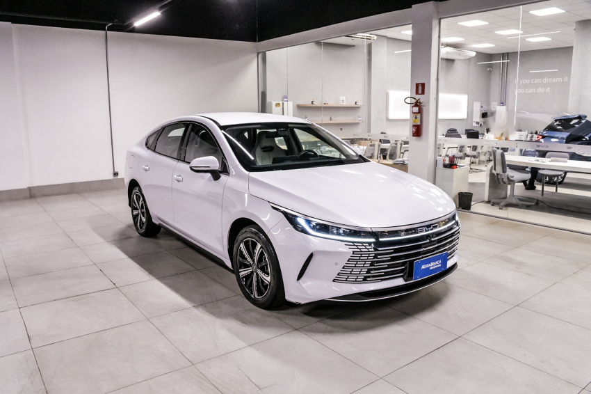 BYD KING 1.5 DM-I PHEV GS AUTOMÁTICO 5