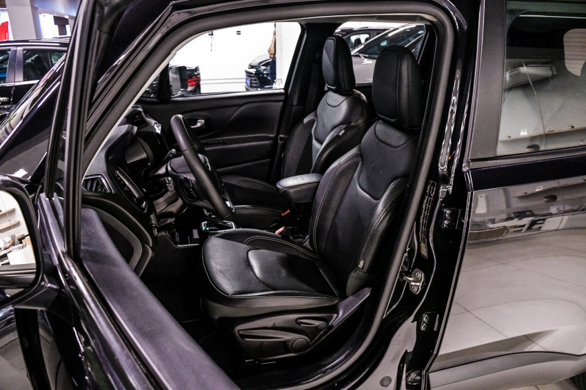 JEEP RENEGADE 1.3 T270 TURBO FLEX LONGITUDE AT6 20