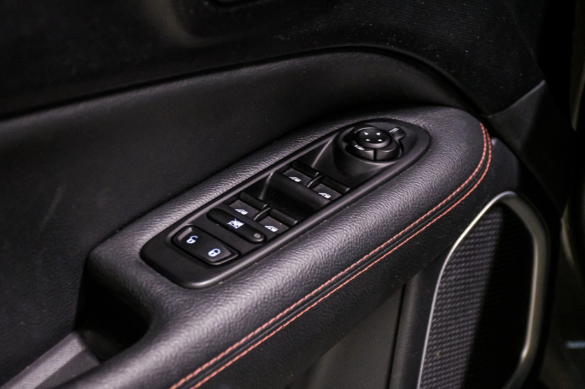 Fiat TORO 2.0 16V TURBO DIESEL ULTRA 4WD AT9 19