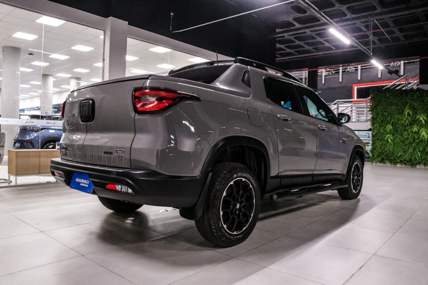 Fiat TORO 2.0 16V TURBO DIESEL ULTRA 4WD AT9 10