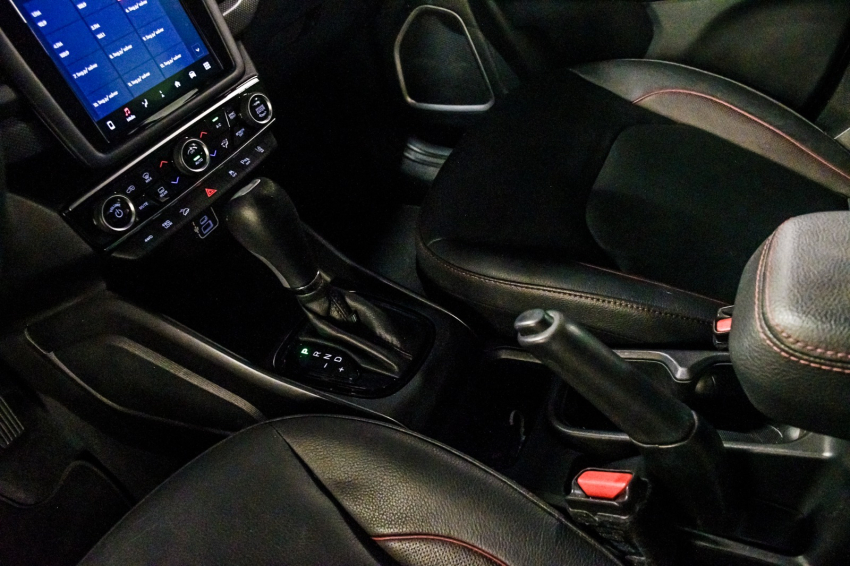 Fiat TORO 2.0 16V TURBO DIESEL ULTRA 4WD AT9 18