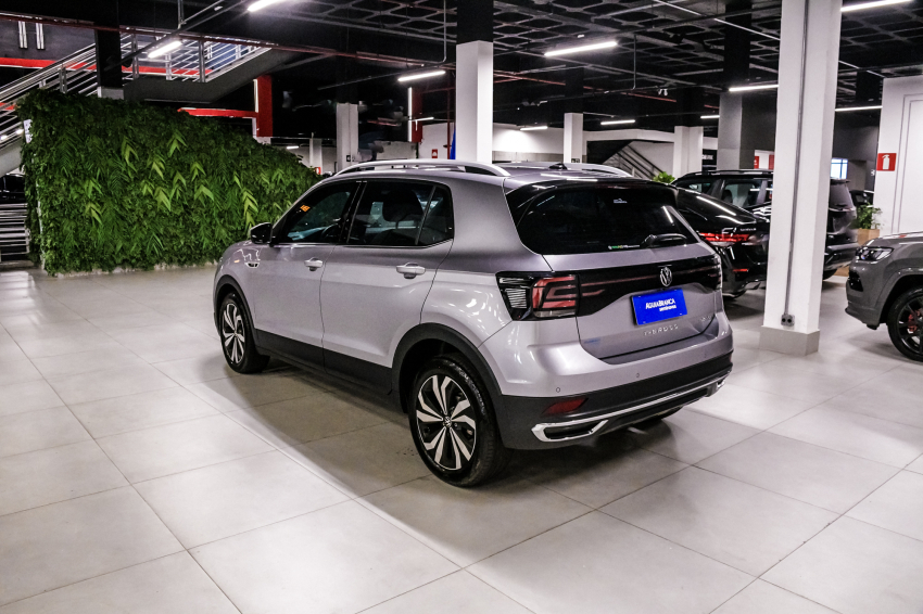 Volkswagen T-CROSS 1.4 250 TSI TOTAL FLEX HIGHLINE AUTOMÁTICO 7