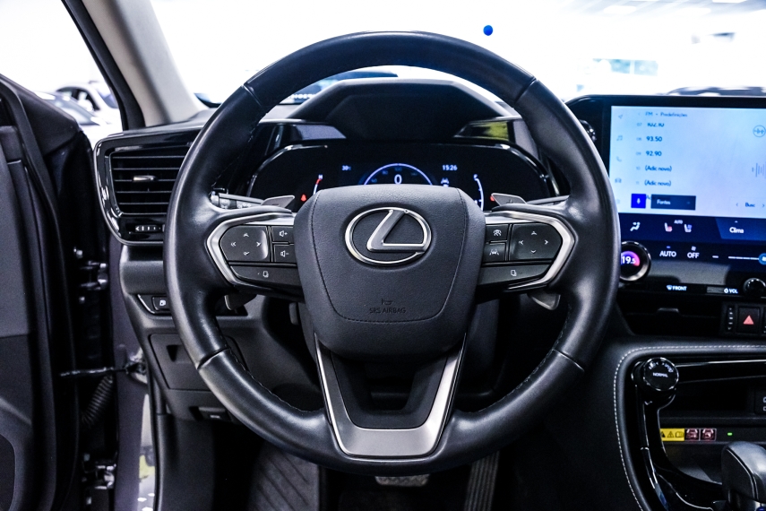 Lexus NX 350h 2.5 16V VVT-I HYBRID LUXURY CVT AWD 15