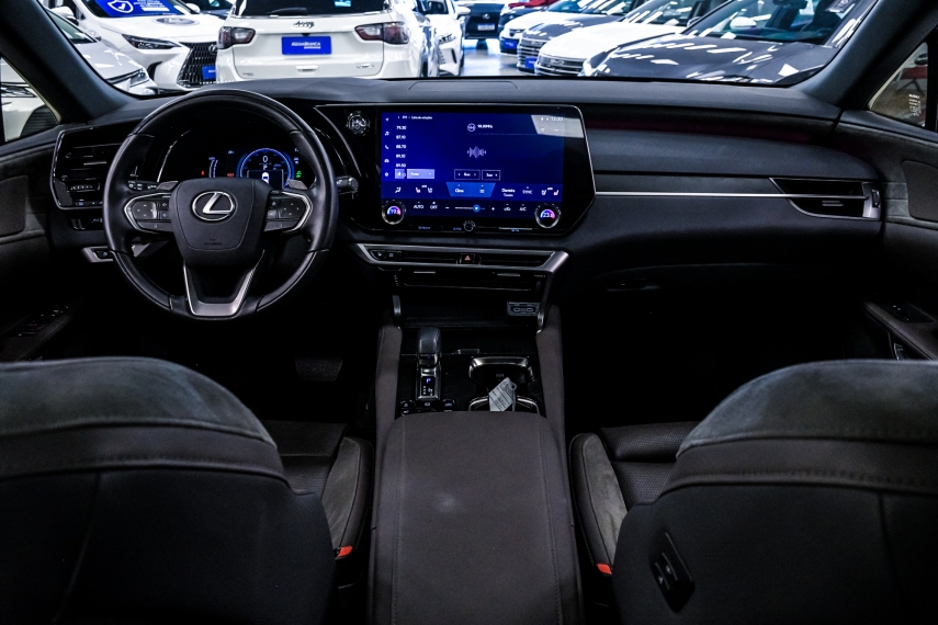 Lexus RX 450H+ 2.5 PHEV AWD CVT 13