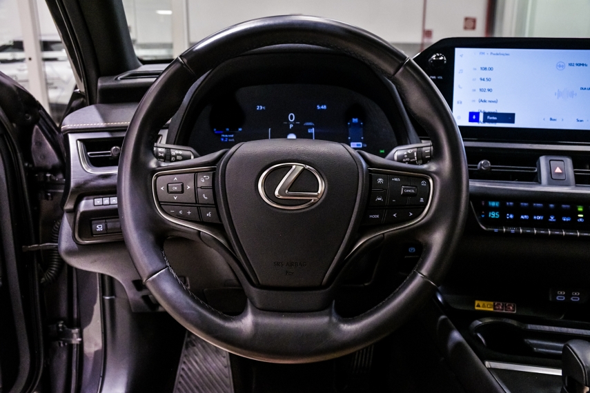 Lexus UX 300H 2.0 VVT-I HYBRID CVT 14
