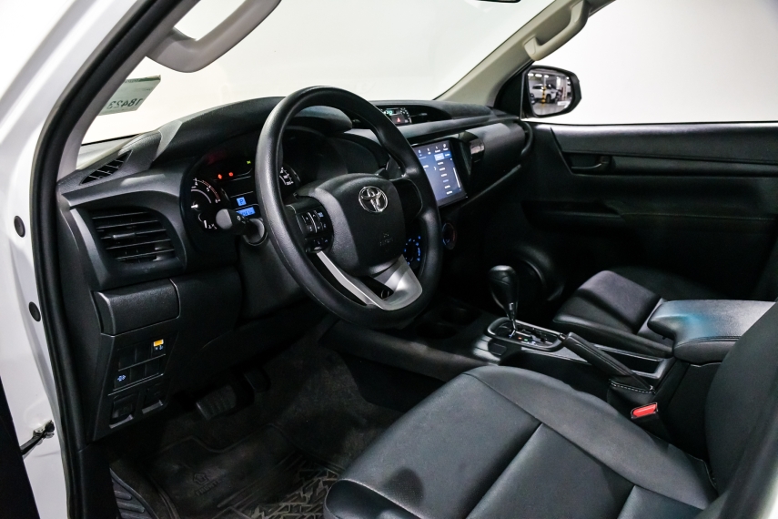 Toyota HILUX 2.8 D-4D TURBO DIESEL CD POWER PACK 4X4 AUTOMÁTICO 14