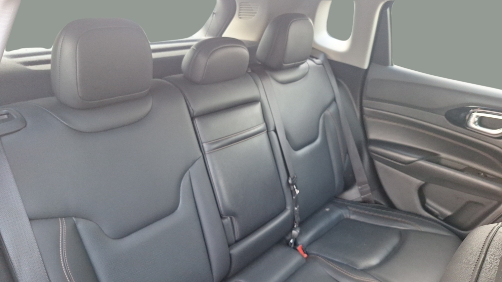 jeep compass 1.3 t270 turbo flex longitude at6 1.8 4p automatico 2023